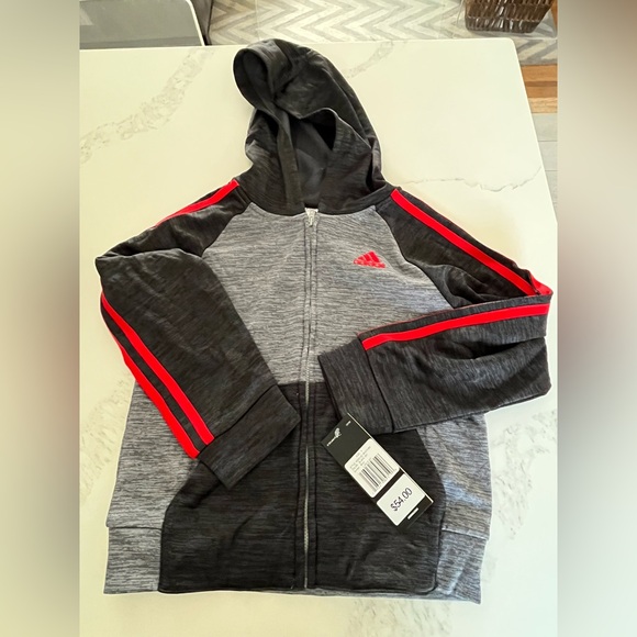 NWT boys adidas front zip hoodie with pockets. Size 5. - Picture 1 of 9